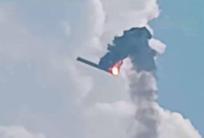 趋势研判（欲钱飞上蓝天空，长城内外尽朝绿）猜一准确生肖